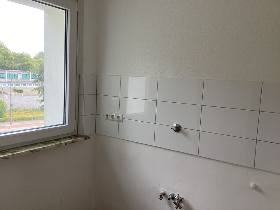 2,5 Zimmerwohnung mit großen Balkon in Heßler. - Foto 3
