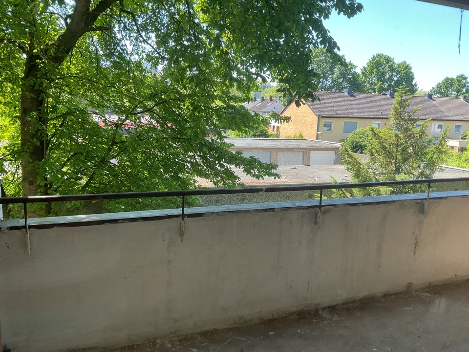 Moderne und großzügig geschnittene Familienwohnung kurzfristig verfügbar - Foto 4