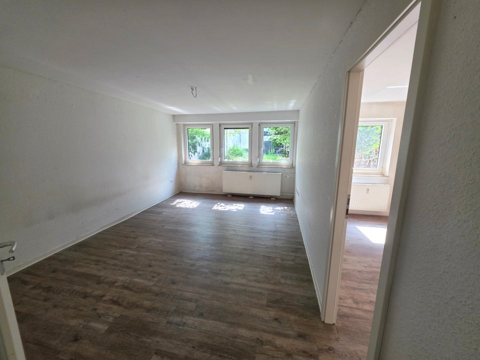Klein, aber fein: 2-Zimmer-Souterrain-Wohnung - Auf Wunsch mit Mietergarten - Photo 2