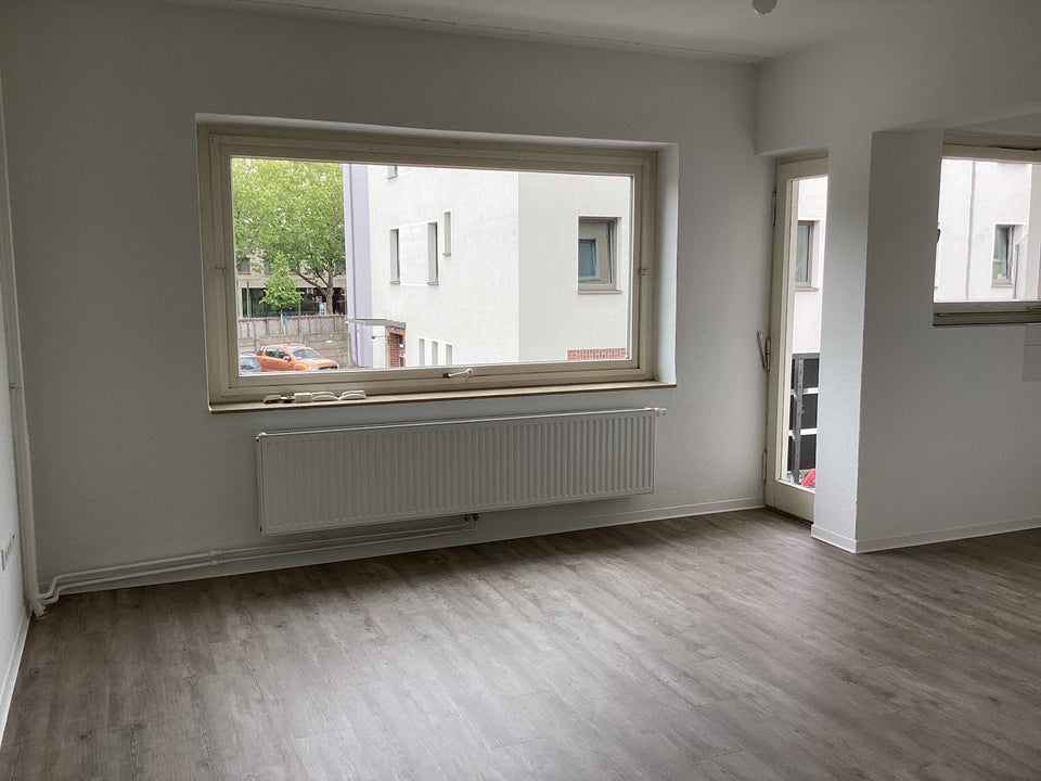 Renovierte 1-Zimmer-Wohnung mit ca. 36 m² und Balkon in Hannover-Mitte - Foto 1