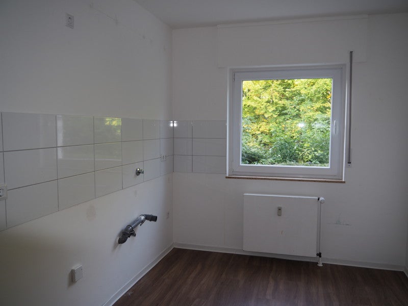 AC-West (Hörn): Helle 3-Zi.-Whg. m. Balkon und Einbauküche - Photo 3