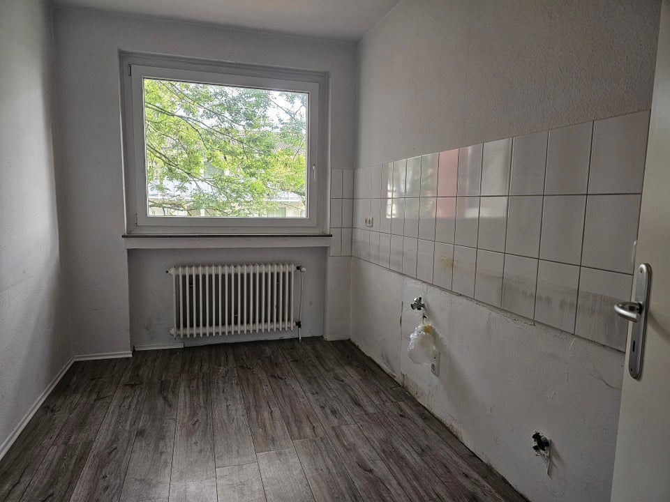 Helle Wohnung sucht Mieter: ideale 2-Zi.-Wohnung - Foto 1