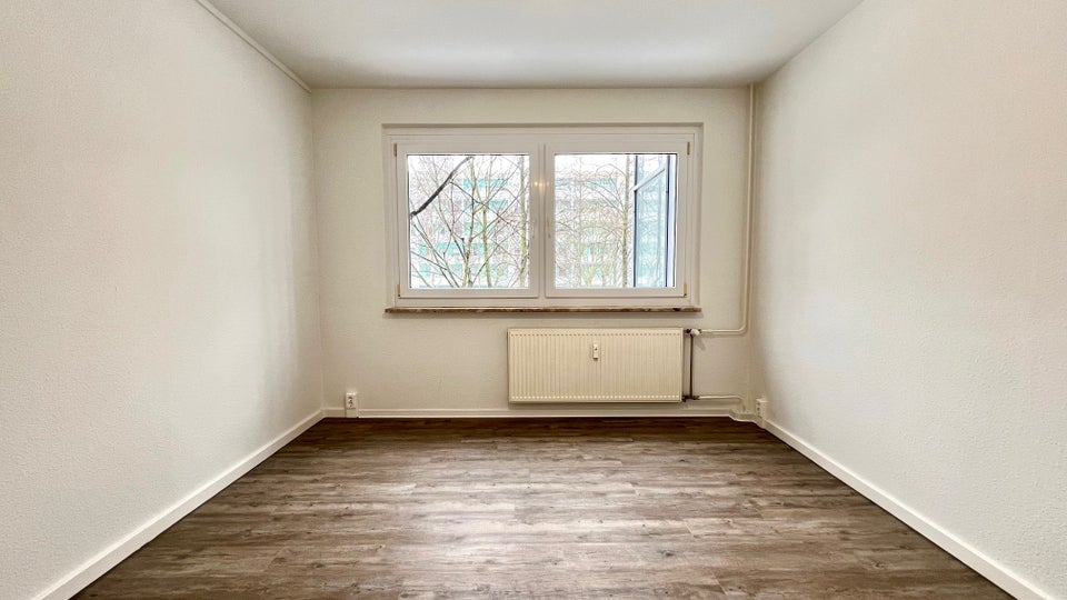 Ansprechende 3-Zimmerwohnung mit Balkon im 1.OG ab sofort! - Foto 4