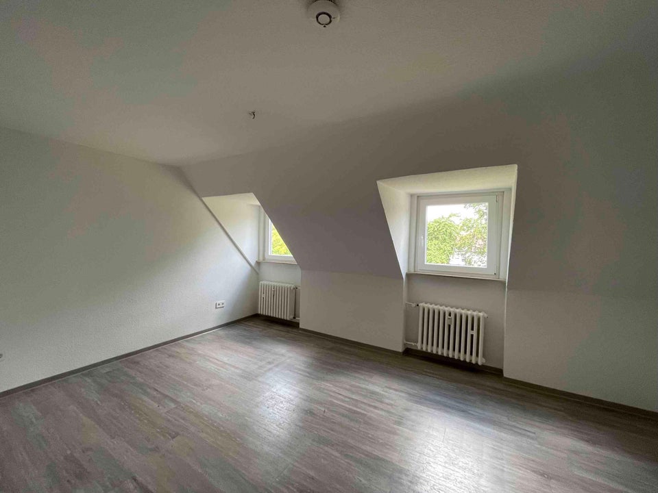 Preisgünstige, individuelle 2,5-Zimmer-Wohnung mit Ausblick - Photo 5