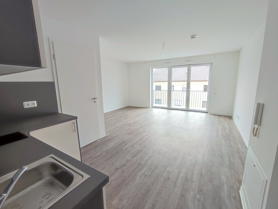 NEUBAU: Attraktive 1-Zi.-Whg. mit EBK und Balkon - Foto 1
