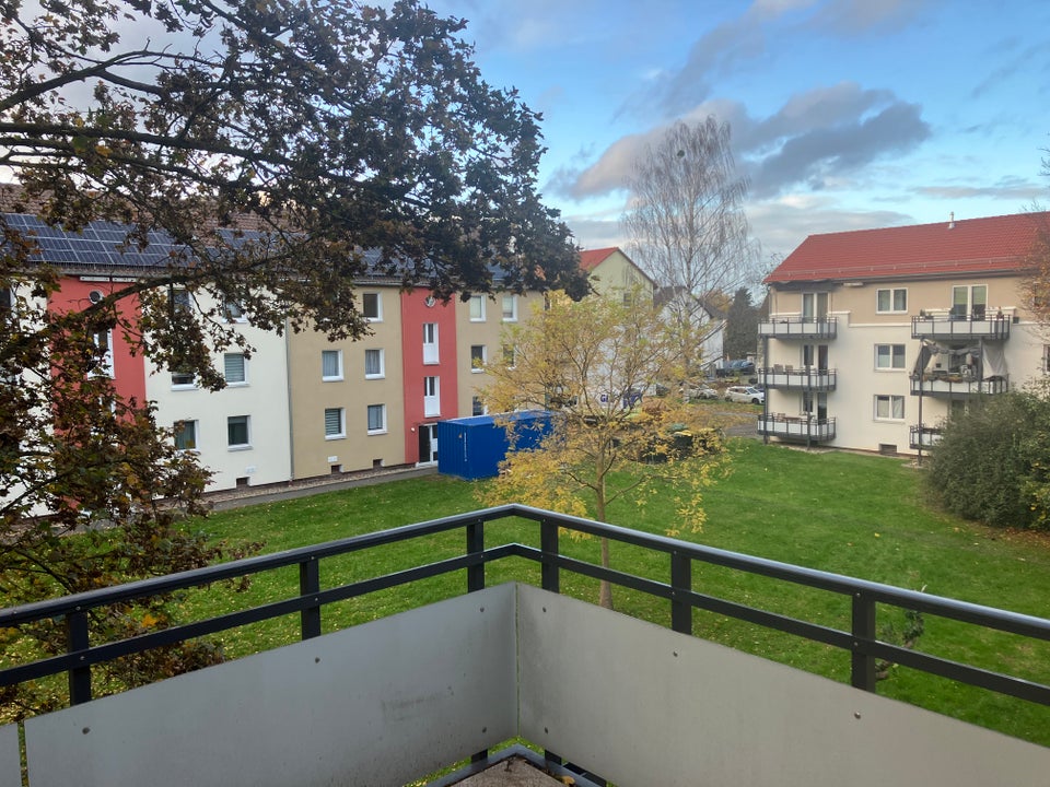 Lust auf Veränderung: günstig geschnittene 3-Zimmer-Wohnung mit Balkon im Quartier Silberborn - Foto 4