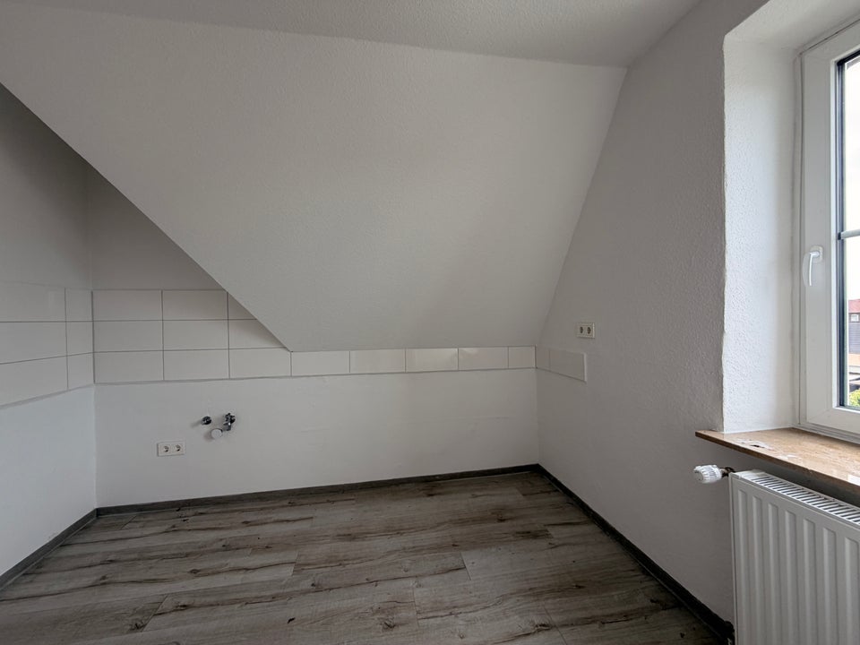 Lust auf Veränderung? Günstige 2,5-Zi.-Wohnung mit Ausblick - Foto 3