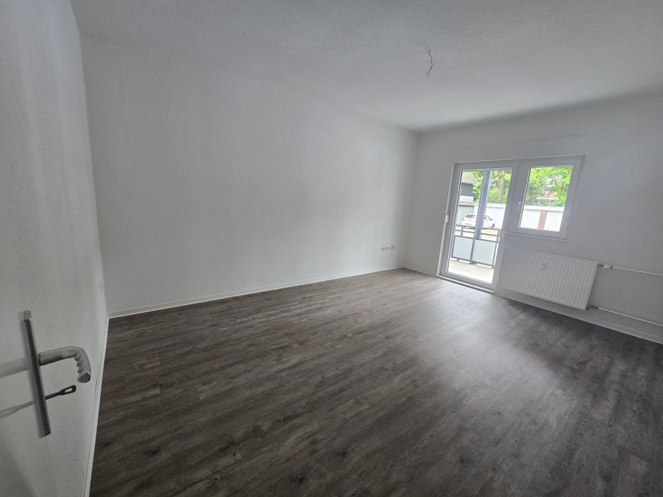 Willkommen Zuhause: geräumige 3-Zimmer Wohnung mit Balkon - Foto 1