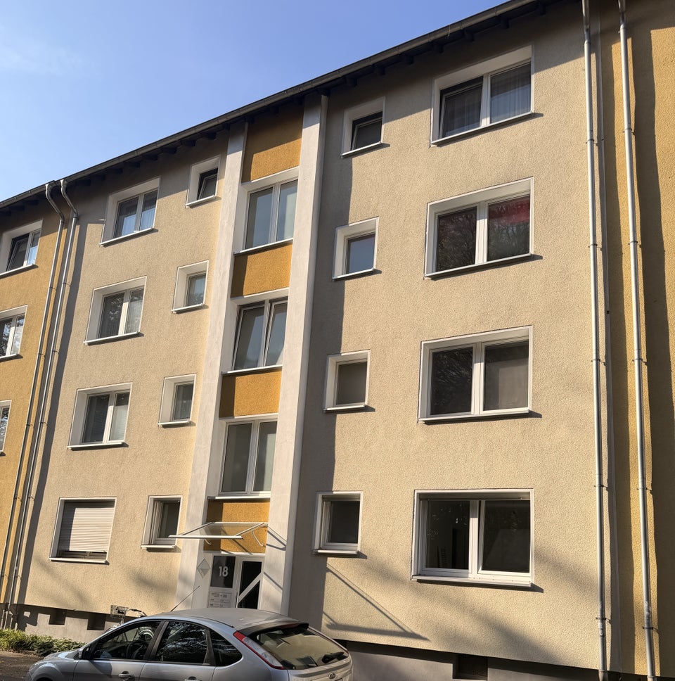 Schöner wohnen und sparen: nette 2-Raum-Wohnung im Erdgeschoss mit Balkon - Photo 4