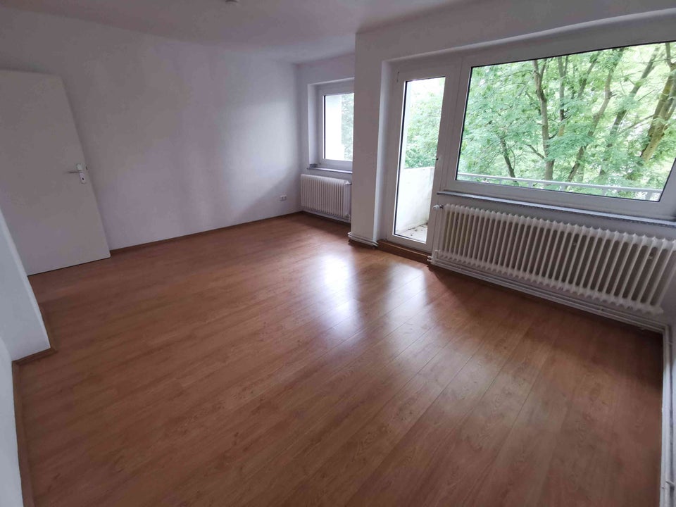 Attraktiv! Schöne 3-Zimmer-Wohnung mit Balkon - Foto 1