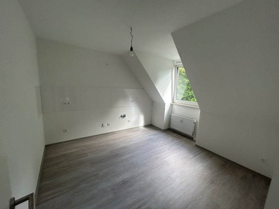 2-Zimmer-Wohnung komplett saniert mit modernem Badezimmer - Foto 5