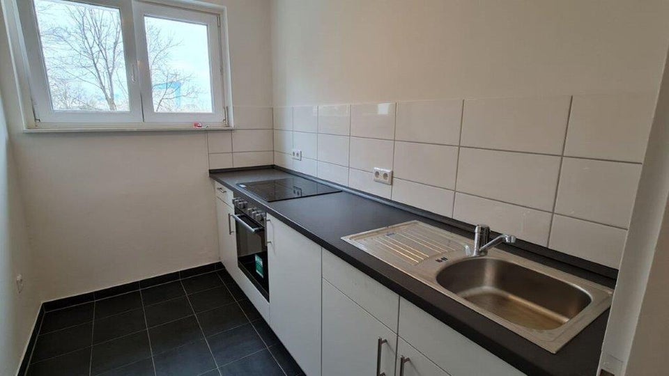 Günstige Wohnung - ideal für Rentner oder Studenten - Foto 1