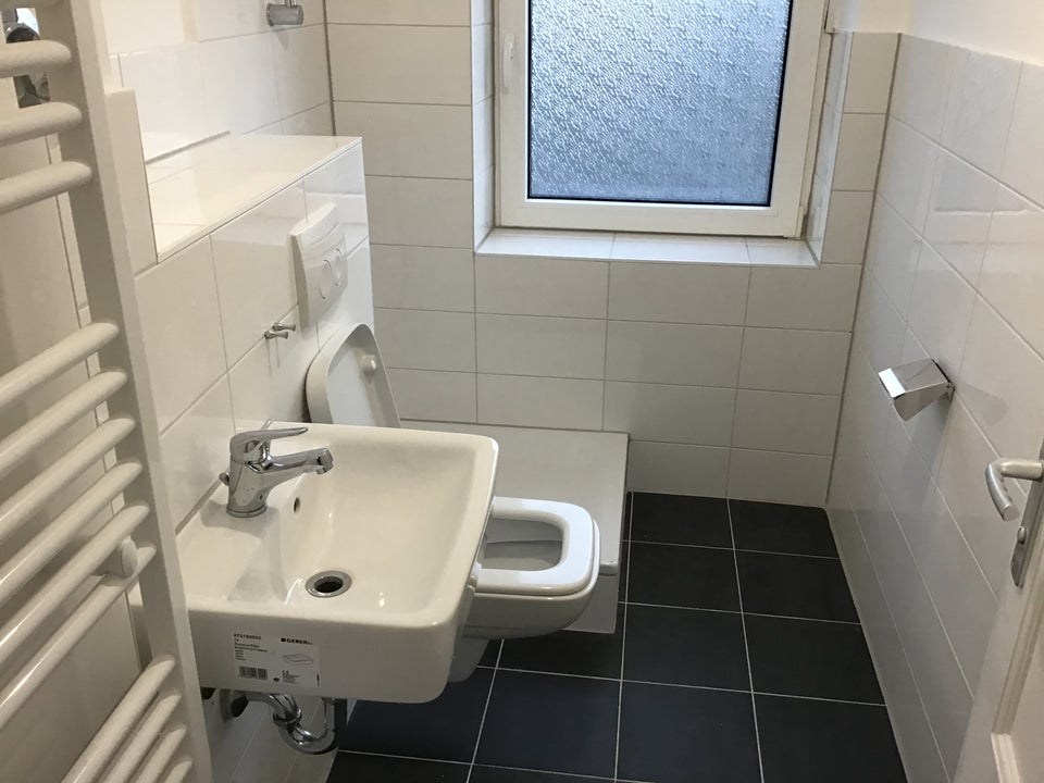 Schöne, renovierte 2,5-Zimmer-Wohnung mit Balkon - Foto 5