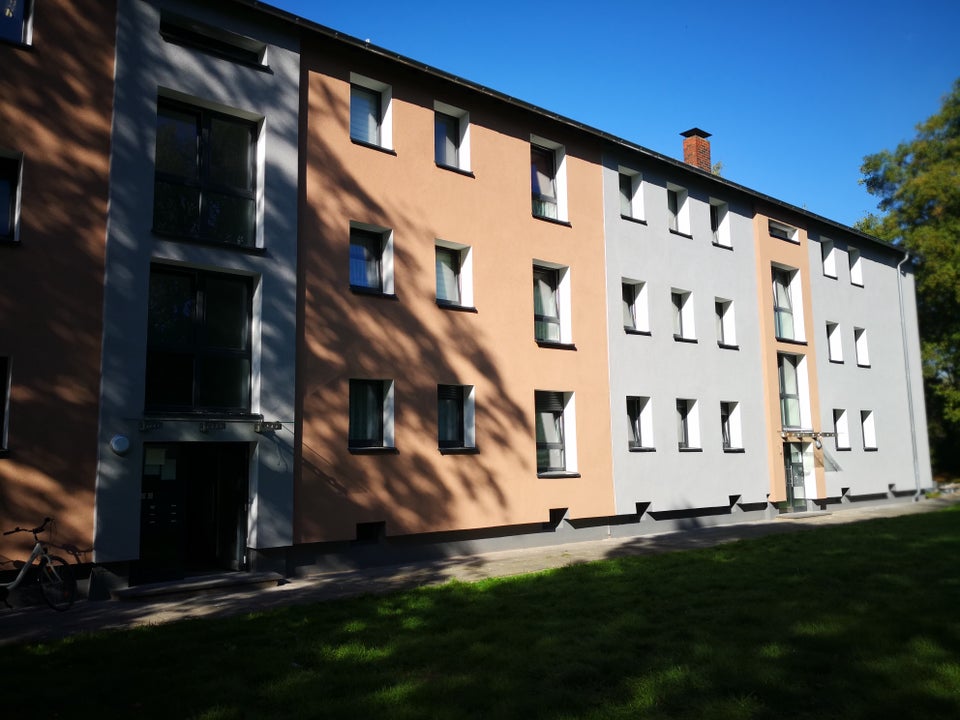 Bezugsfertige 3-Zimmer-Wohnung mit Balkon - Photo 3