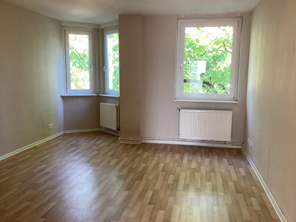 Schöne, renovierte 2-Zimmer-Wohnung zu vergeben! - Photo 2