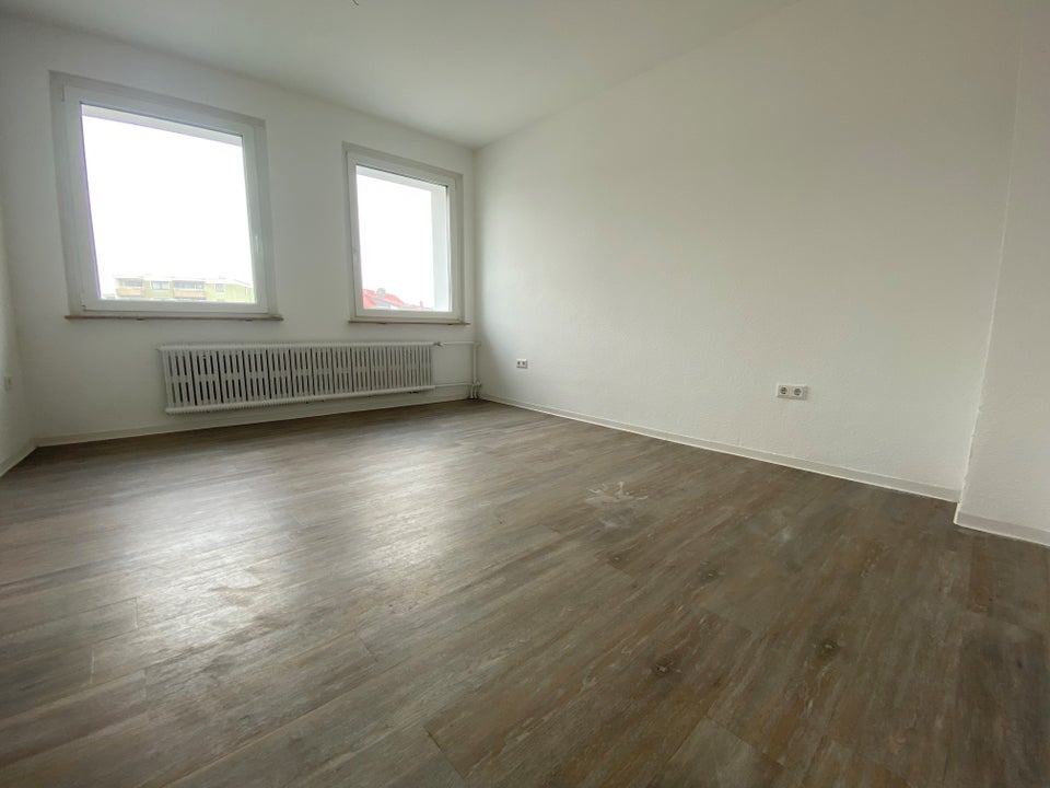 Fertig renoviert! Schöne 3,5-Zimmer Wohnung mit Balkon - Foto 5