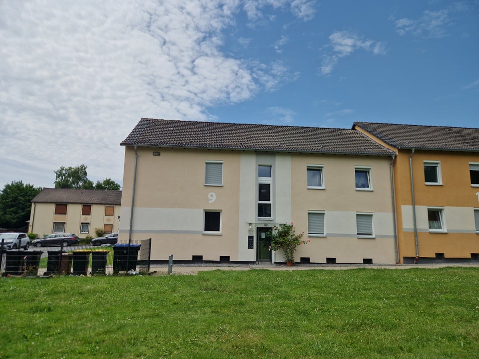 Gelegenheit: renovierte 3-Zimmer-Wohnung mit Balkon - Photo 3