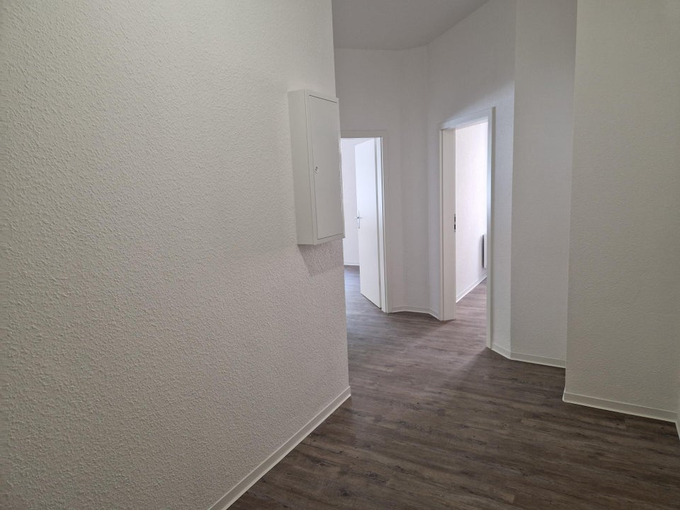 Schön geschnittene 3 Zimmer Wohnung im Erdgeschoss - Foto 4