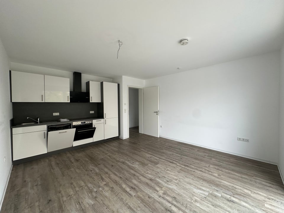 Moderne 2-Zimmer-Wohnung inkl. Einbauküche und großer Balkon! - Foto 4