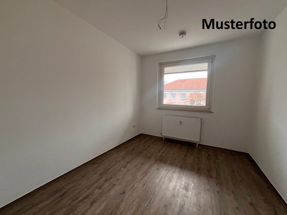 2-Zi.-Wohnung im Erdgeschoss mit kleinem Garten frei - Foto 3