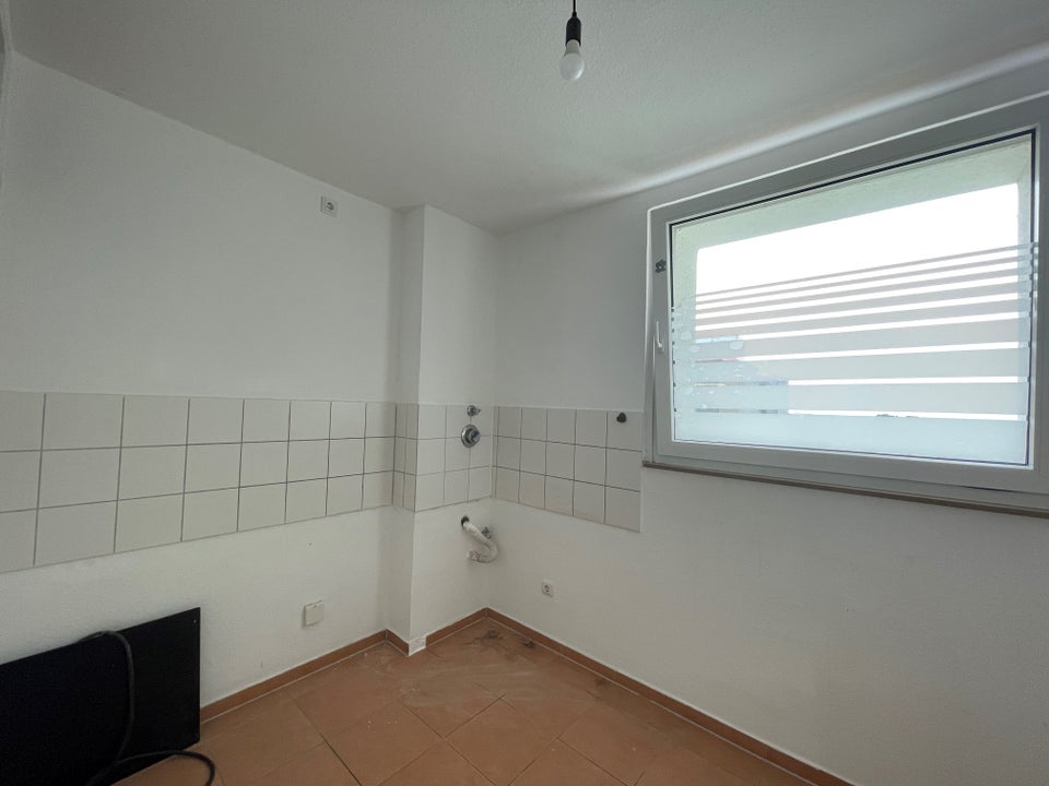 Weitblick: Helle 3 Zimmerwohnung mit Balkon - Foto 3
