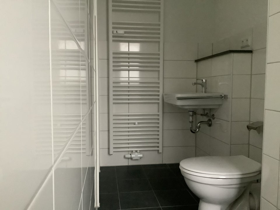 1 Zimmer-Wohnung mit Balkon zu vermieten - Photo 1