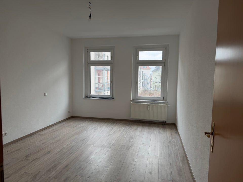 Leipzig Leutzsch Brehmestraße- 3 Zimmer Wohnung mit Balkon - Photo 5