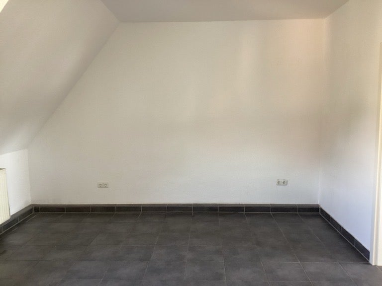 Gemütliche 2-Zimmer-Dachgeschoß-Wohnung in Neckarau! - Photo 3