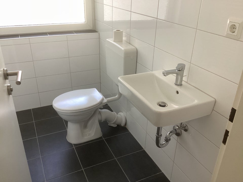 Schöne 2-Zimmer-Wohnung mit Balkon! - Foto 3