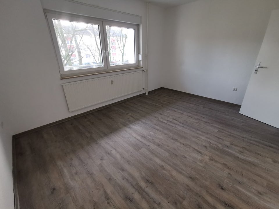 Familienfreundliche 3-Zi.-Whg. mit Balkon - Foto 2