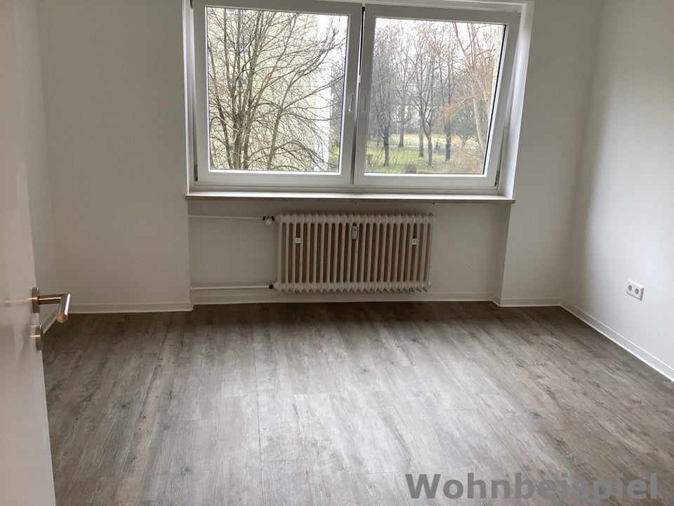 Frisch renovierte 2-Zimmer-Wohnung mit neuer EBK! - Foto 3
