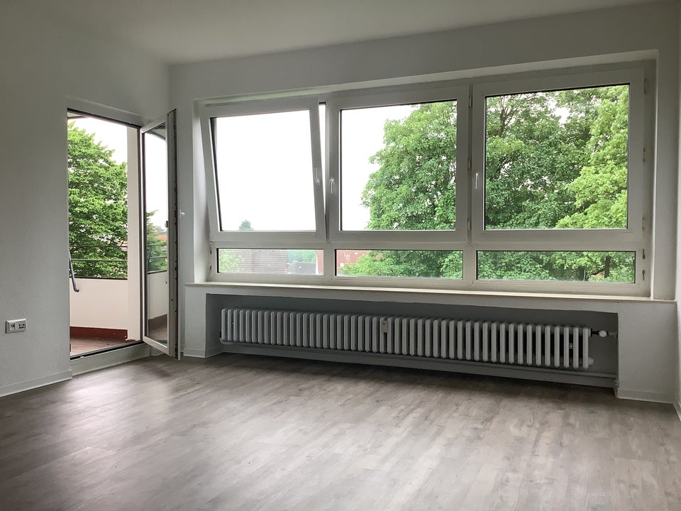 Hier macht wohnen Spaß: renovierte 3,5-Zimmer-Wohnung in zentraler Lage - Photo 1