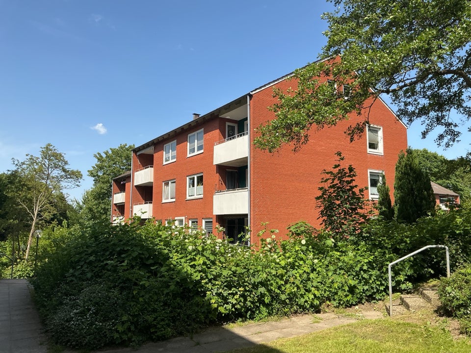 Neue Wohnung, neues Glück! Für Sie frisch renoviert! - Photo 2