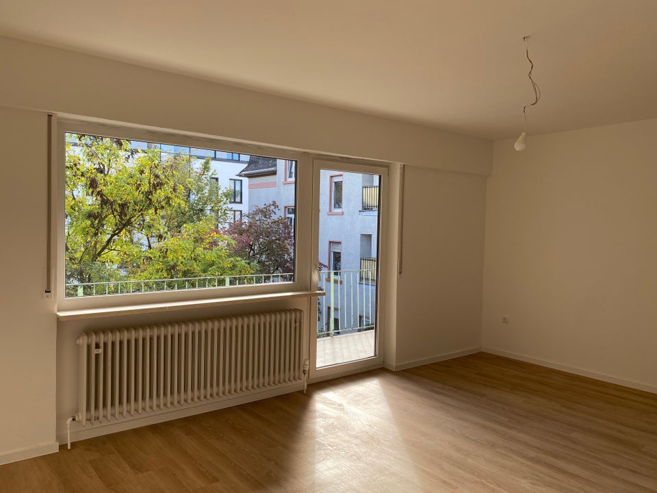 Familien willkommen - 4-Zimmer-Wohnung mit Balkon - Foto 1