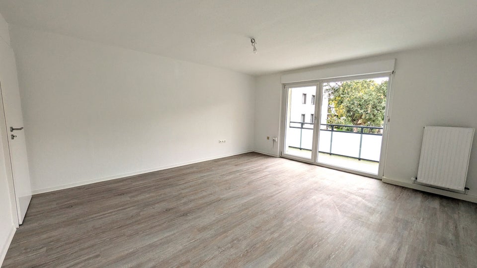 Renoviert & teilsaniert, schöne Whg. sucht Familie - Photo 1