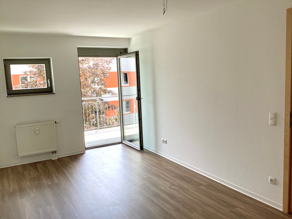 Ab sofort! 2-Zimmer-Wohnung mit Balkon, Aufzug und Dusche - Foto 1