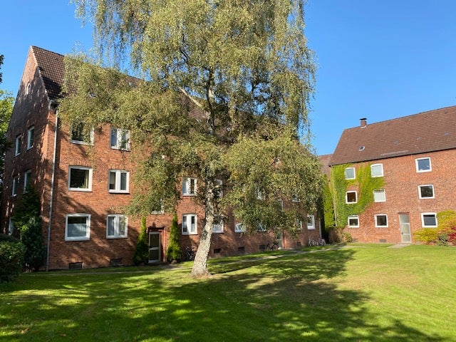 Helle 2,5 Zi.Whg. mit Dielenboden und Wannenbad zu vermieten! - Foto 2