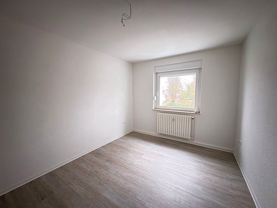 Modernisierte 2-Zimmer-Wohnung im 1. Obergeschoss – klar strukturiert und ruhig gelegen - Photo 1