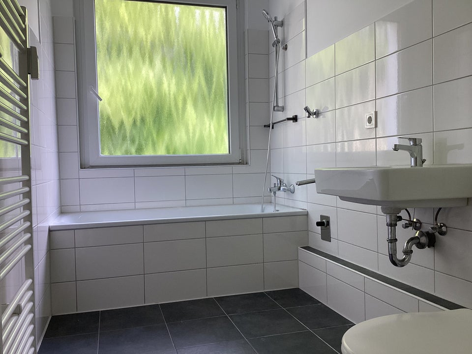 Attraktive 3 Zimmer-Wohnung mit Balkon in grüner Lage zu vermieten. - Foto 3