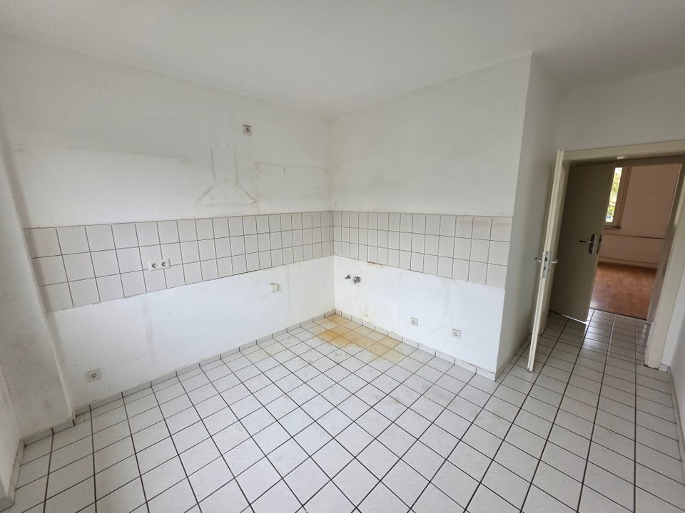 Sanierte Wohnung in Düsseldorf-Eller - Photo 2