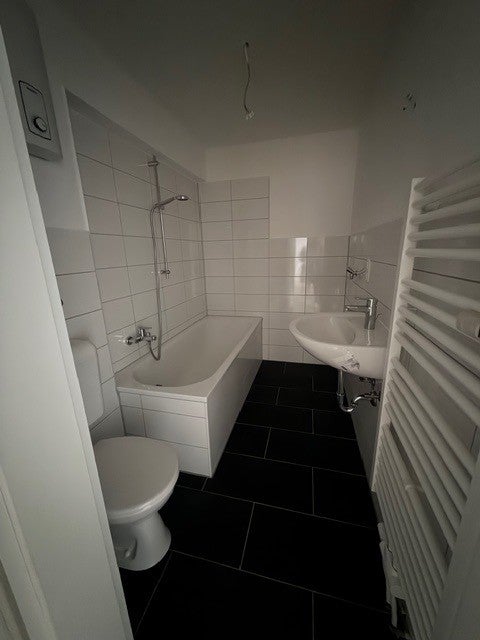 Ihre neue Wohnung: 2-Zimmer-Citywohnung mit Balkon und Aufzug - Foto 1