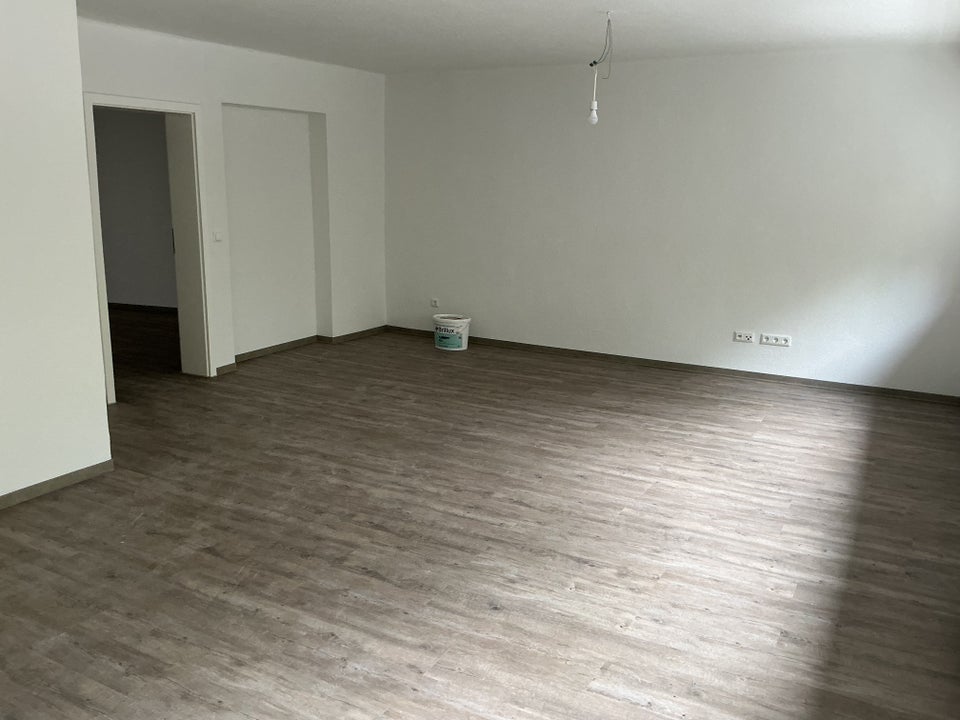 Leben mitten in der Stadt. Geräumige 2,5-Zimmer-Stadtwohnung - Foto 1