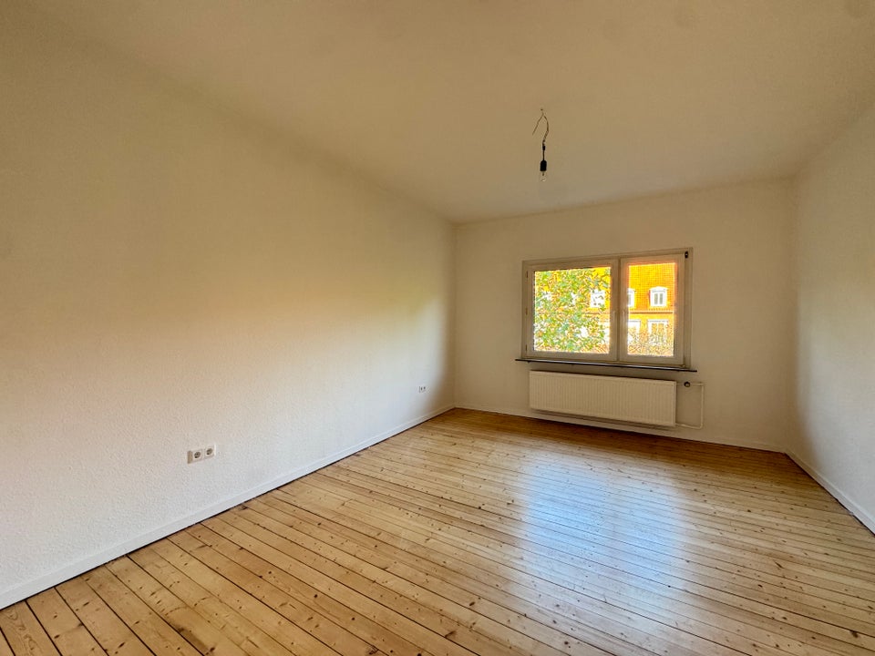 großzügige, stadtnahe 2-Zimmer-Wohnung mit Balkon - Photo 2