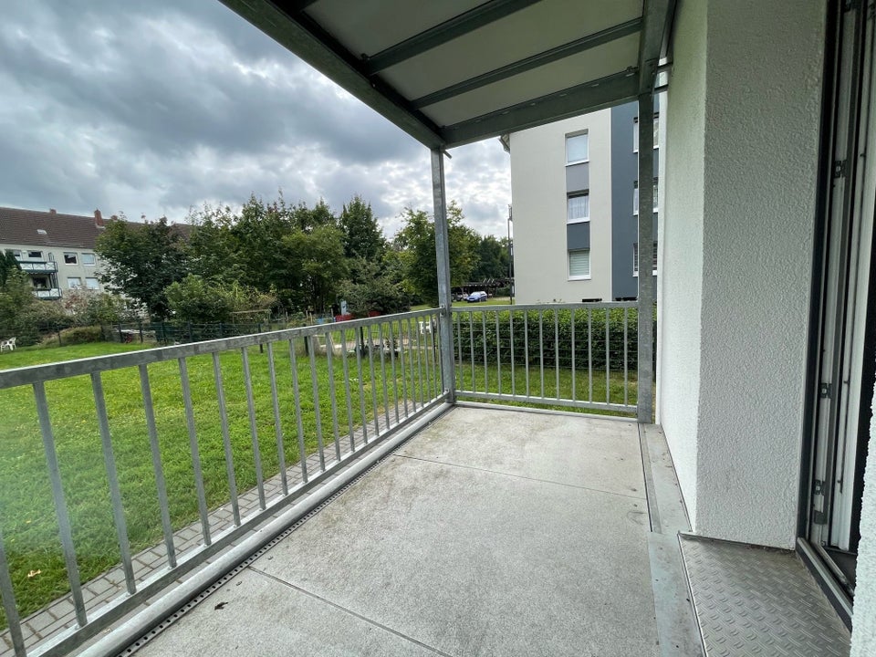 3-Zimmer-EG-Wohnung mit Balkon - Photo 3