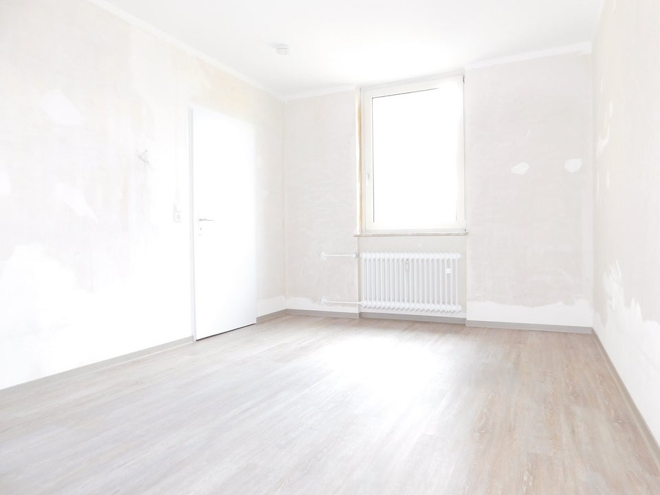 Frisch renovierte 3-Zi.-Whg. mit neuem Bad und neuem Boden - Foto 4