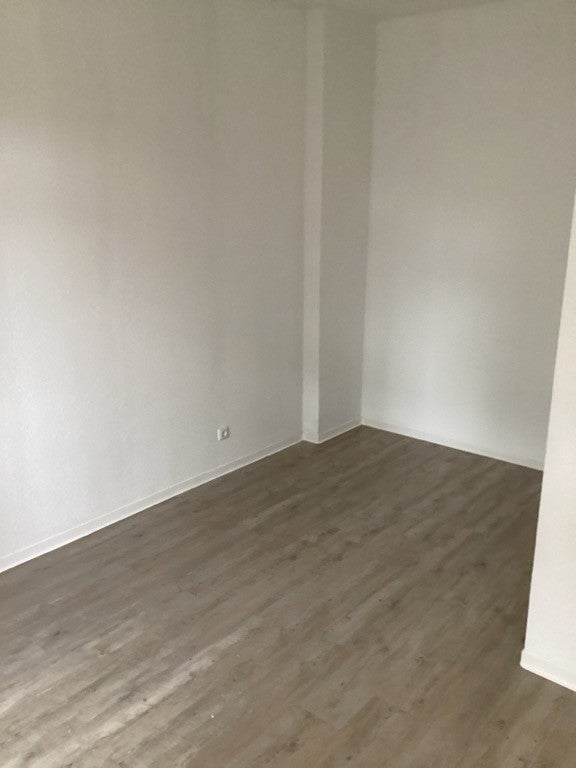 3 Raum Wohnung mit Balkon und Einbauküche - Photo 1