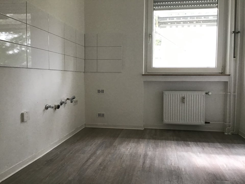 Charmante 2-Zimmer-Wohnung im EG mit Balkon und ebenerdiger Dusche! - Foto 3