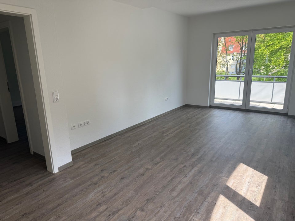 Top renoviert: 2-Zimmer-Wohnung in Stadtlage - Photo 1