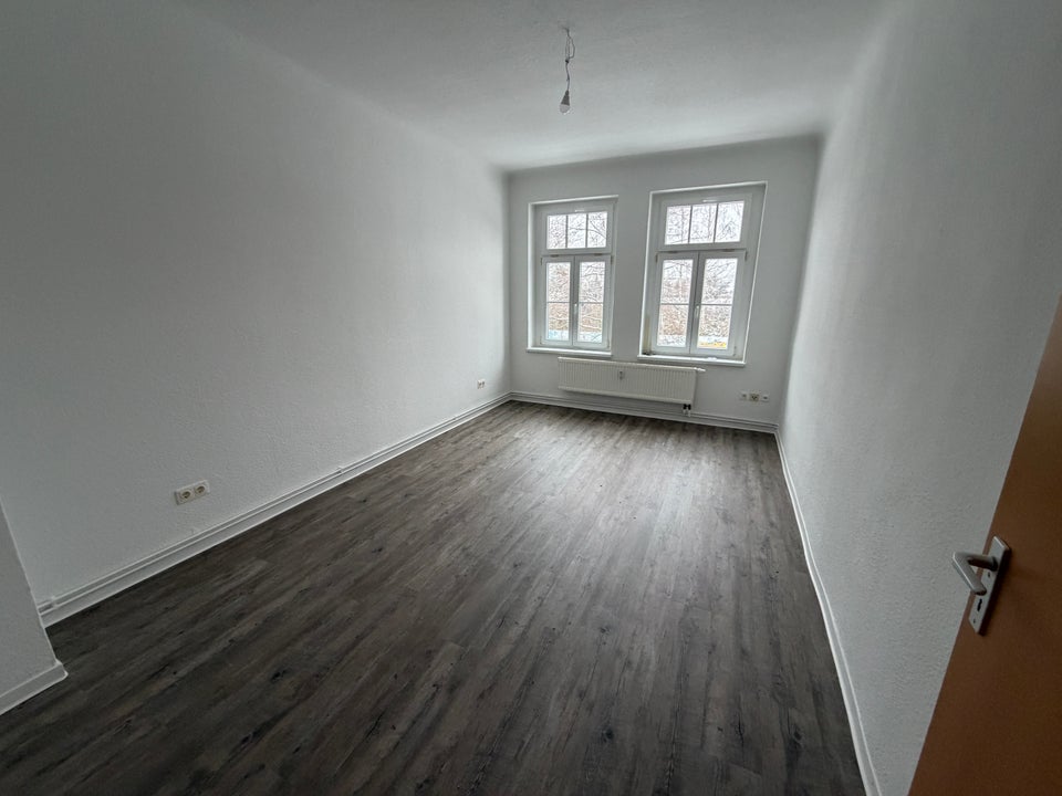 Großzügige Zwei-Zimmer-Wohnung mit Fußbodenheizung im Bad - Foto 3