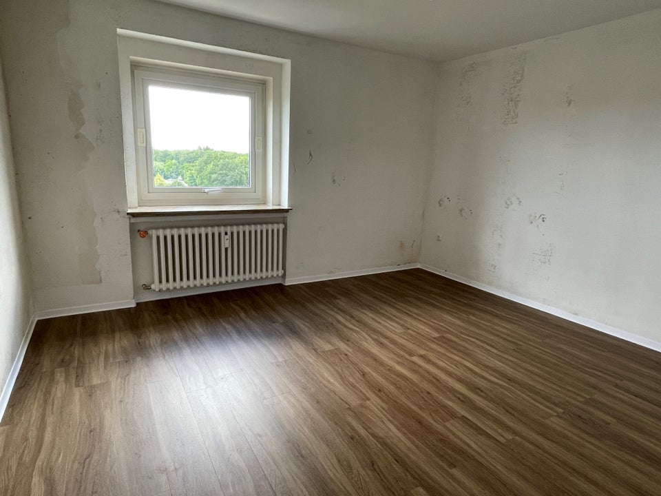 Sanierte 3-Zimmerwohnung mit Balkon - Photo 2